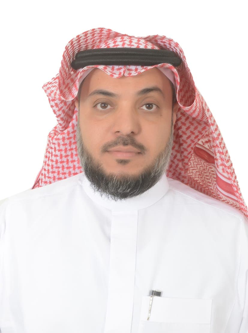 المشرف العام على الإدارة العامة للتجهيزات التعليمية