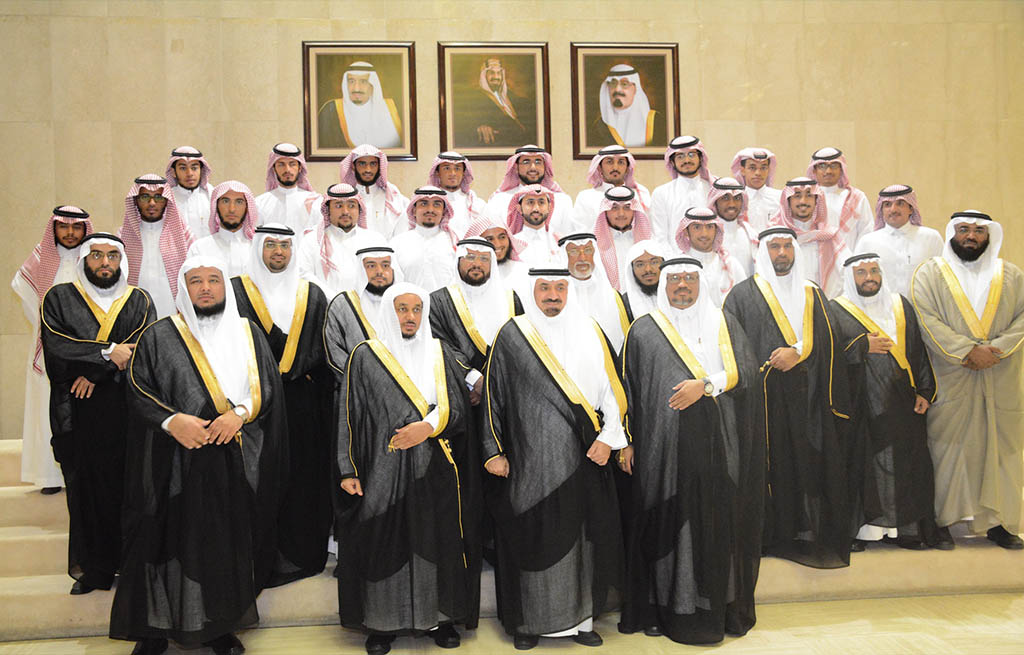 Prince Jalawi Lauds Role of Sharia Colleges in National Unity