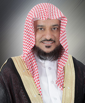 الدكتور عمر بن عبدالرحمن العمر عضو هيئة التدريس بالمعهد العالي للقضاء